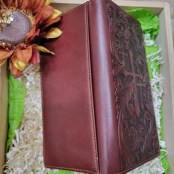 Cross Western Wallet Rodeo Cowboy Religious Real Leather bifold Brown Wa… - Picture 5 of 10